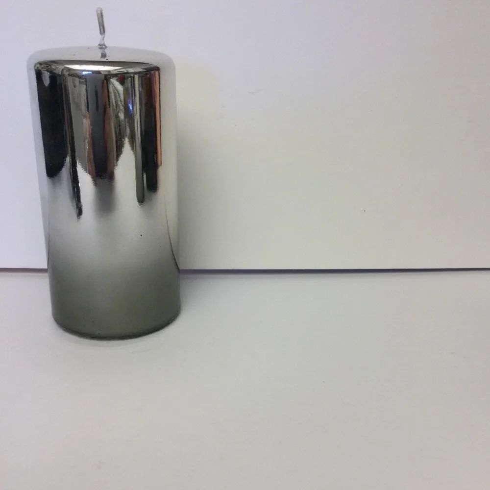 FEM SILVER OMBRE METALLIC MIRROR FINISH CANDLE NWT